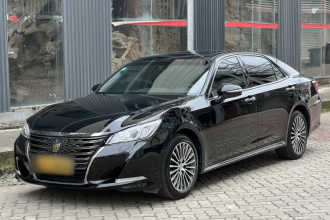 丰田 皇冠 2018款 2.0T 运动版