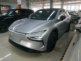 小鹏G7 2025款 702 超长续航 Max