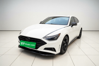 现代 索纳塔 2022款 380TGDi 自动20周年纪念款