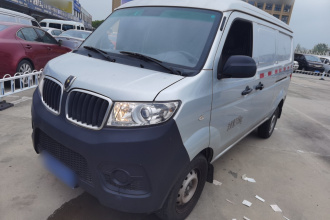 金杯 小海狮X30 2023款 1.5L 超享型厢货2/5座无空调版SWC15M