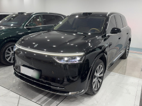 鸿蒙智行 问界M8 2025款 增程 Max+版 53.4kWh 6座版