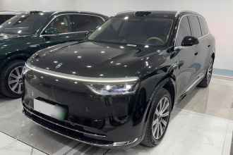 鸿蒙智行 问界M8 2025款 增程 Max+版 53.4kWh 6座版