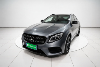 奔驰GLA 2018款 GLA 220 4MATIC 运动型