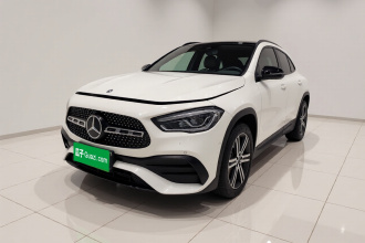 奔驰GLA 2022款 GLA 220 4MATIC