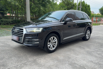 奥迪Q7 2018款 40 TFSI 舒适型
