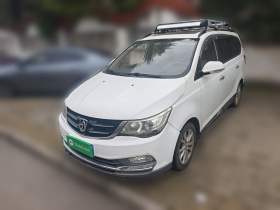 宝骏730 2016款 1.5L 手动豪华型 7座