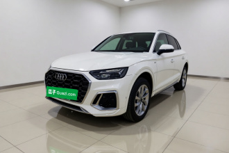 奥迪Q5L 2022款 改款 40T 豪华动感型