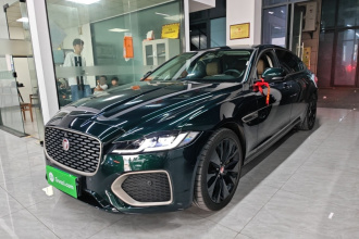 捷豹XFL 2024款 2.0T P250 两驱尊享豪华版