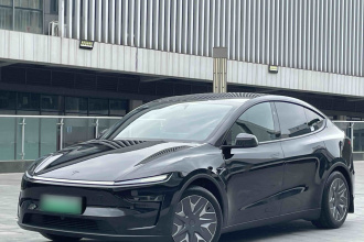 特斯拉 Model Y L 2025款 长续航全轮驱动版