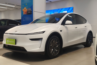 特斯拉 Model Y L 2025款 长续航全轮驱动版