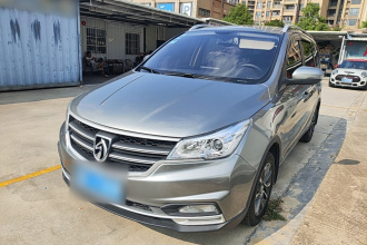 宝骏730 2019款 1.5T 手动时尚型 7座 国V