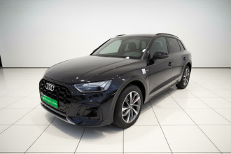 奥迪Q5L 2025款 45周年典藏版 40 TFSI 豪华动感型