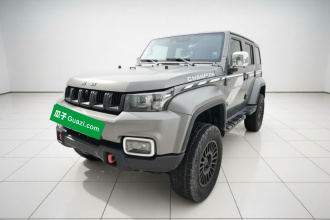 北京越野 北京BJ40 2023款 2.0T 自动四驱环塔冠军版
