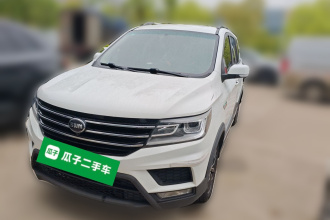 SWM斯威汽车 SWM斯威X3 2021款 1.5L 手动舒适型 7座
