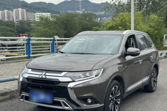 三菱 欧蓝德 2019款 2.4L 四驱致享版 5座 国V