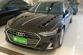 奥迪A7L 2024款 45TFSI S-line 筑梦型 流晶套装