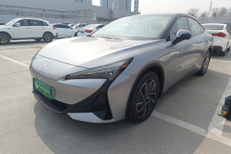 ARCFOX极狐 极狐 阿尔法S5 2024款 560PRO 185kW