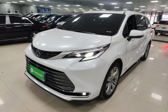 丰田 赛那SIENNA 2023款 2.5L混动 尊贵版