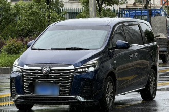 别克GL8 2023款 陆上公务舱 652T 豪华型