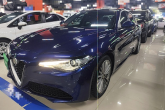 阿尔法·罗密欧 Giulia朱丽叶 2017款 2.0T 200HP 豪华版