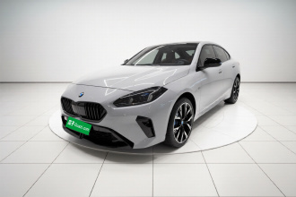 宝马2系 2025款 225L M运动曜夜套装