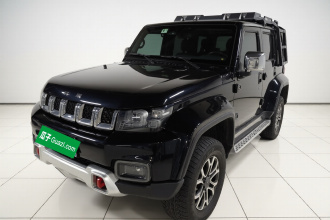 北京越野 北京BJ40 2022款 2.0T 自动四驱环塔冠军版