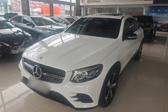 奔驰GLC轿跑 2019款 改款 GLC 200 4MATIC 轿跑SUV