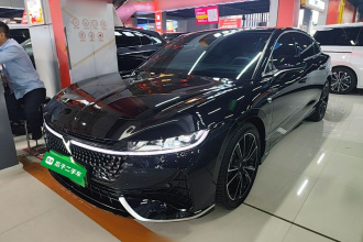 岚图汽车 岚图追光 2024款 PHEV 四驱超长续航旗舰版