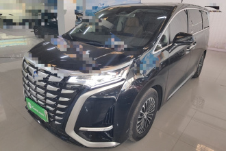 腾势D9 2022款 DM-i 970 四驱尊荣型