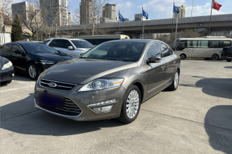 福特 蒙迪欧-致胜 2011款 2.0L GTDi240至尊型