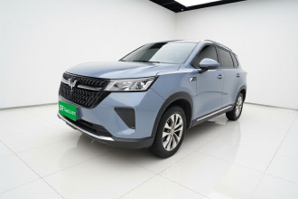 五菱汽车 五菱星辰 2021款 1.5T 手动星悦版