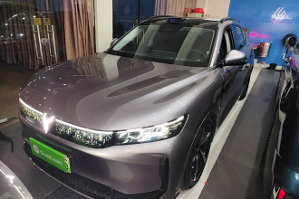 岚图汽车 岚图FREE 2025款 FREE+ 四驱乾崑版