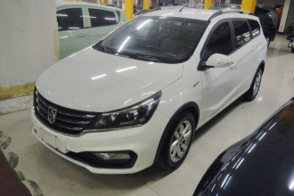 宝骏310W 2017款 1.5L 手动时尚型 国VI