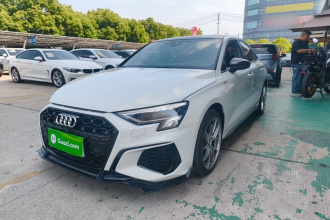 奥迪A3 2023款 改款 A3L Limousine 35 TFSI 时尚运动型