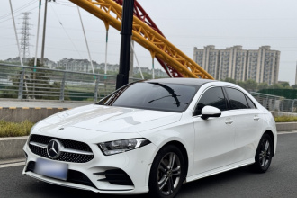 奔驰A级 2020款 改款二 A 180 L 运动轿车