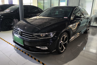 大众 迈腾 2024款 200万辆众享款 330TSI DSG豪华型