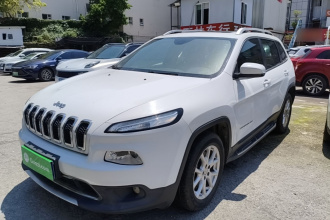Jeep 自由光 2017款 2.4L 领先版