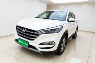 现代 途胜 2015款 1.6T 双离合两驱智能型