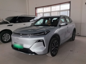 吉利银河 银河星舰7 EM-i 2025款 120km 领航版