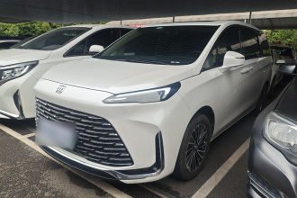 别克GL8新能源 2025款 陆尚 尊享版 7座