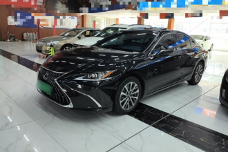 雷克萨斯ES 2022款 300h 卓越版