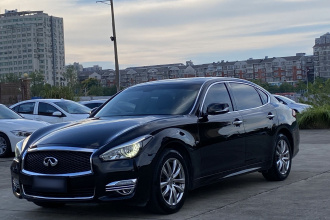 英菲尼迪Q70 2017款 Q70L 2.5L 精英版