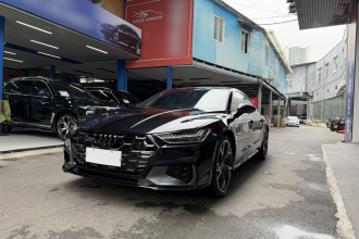 奥迪A7L 2024款 45 TFSI quattro 黑武士版