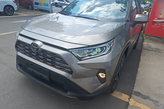 丰田 RAV4荣放 2020款 2.0L CVT四驱尊贵版