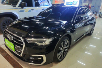 奥迪A6L 2024款 45 TFSI quattro 臻选动感型