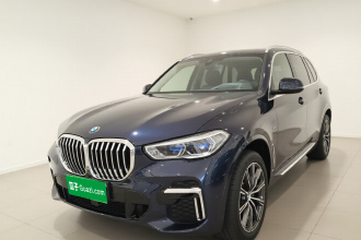 宝马X5 2022款 改款 xDrive 30Li 尊享型M运动套装