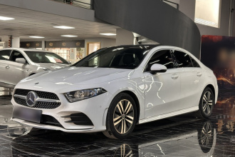 奔驰A级 2020款 A 180 L 运动轿车