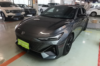 长安UNI-V 2023款 1.5T 尊贵型
