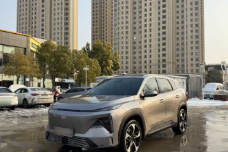 吉利银河 银河L7 2024款 1.5T 115km 星舰 龙腾版