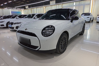 电动MINI COOPER 2026款 466km COOPER E 经典派